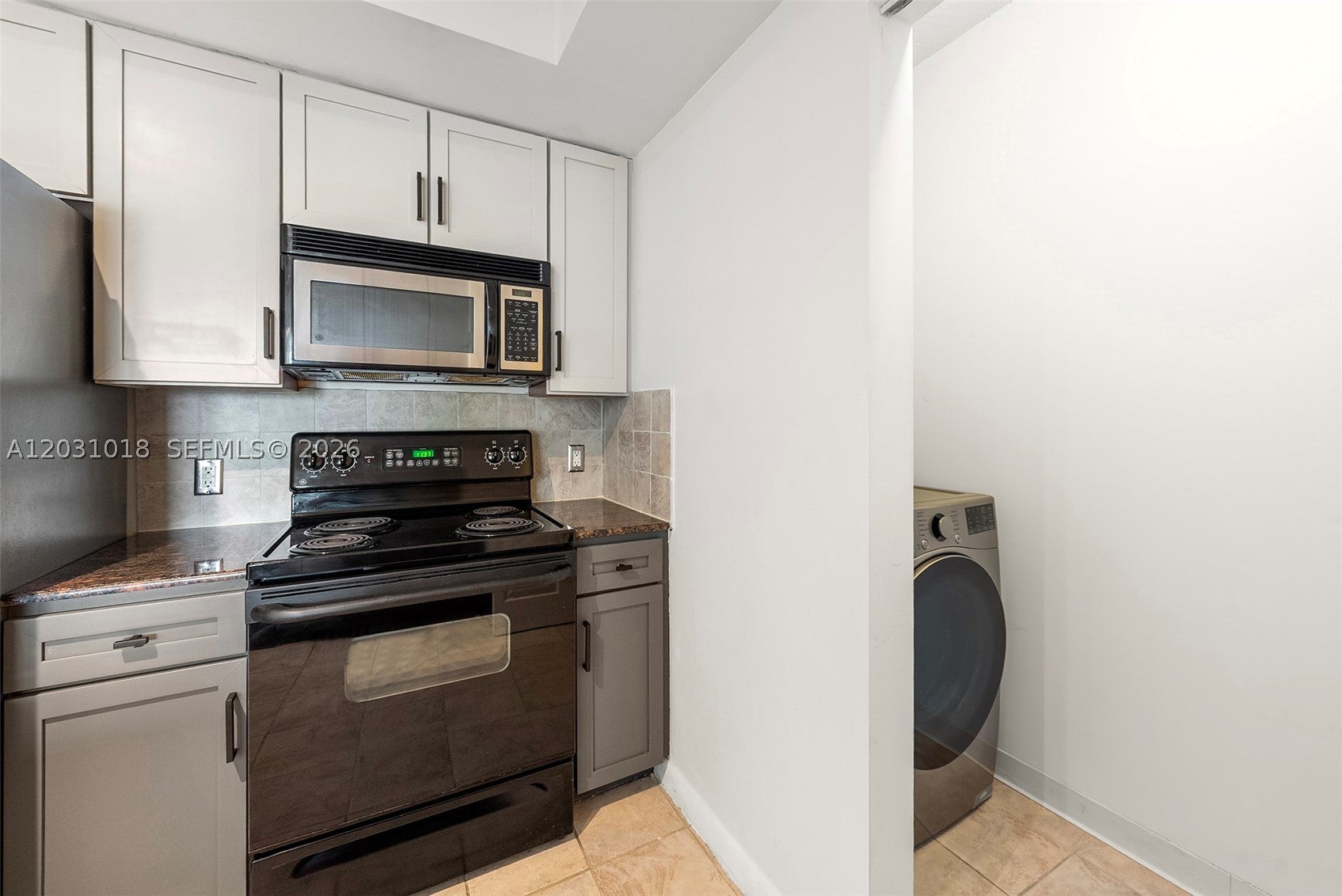 2000 N Bayshore Dr 420