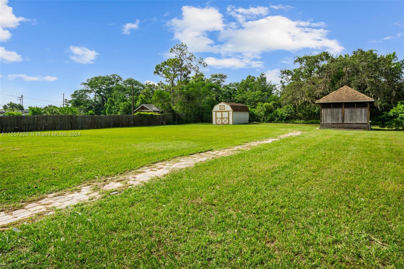 AVOCADO PARK SUB - Residential