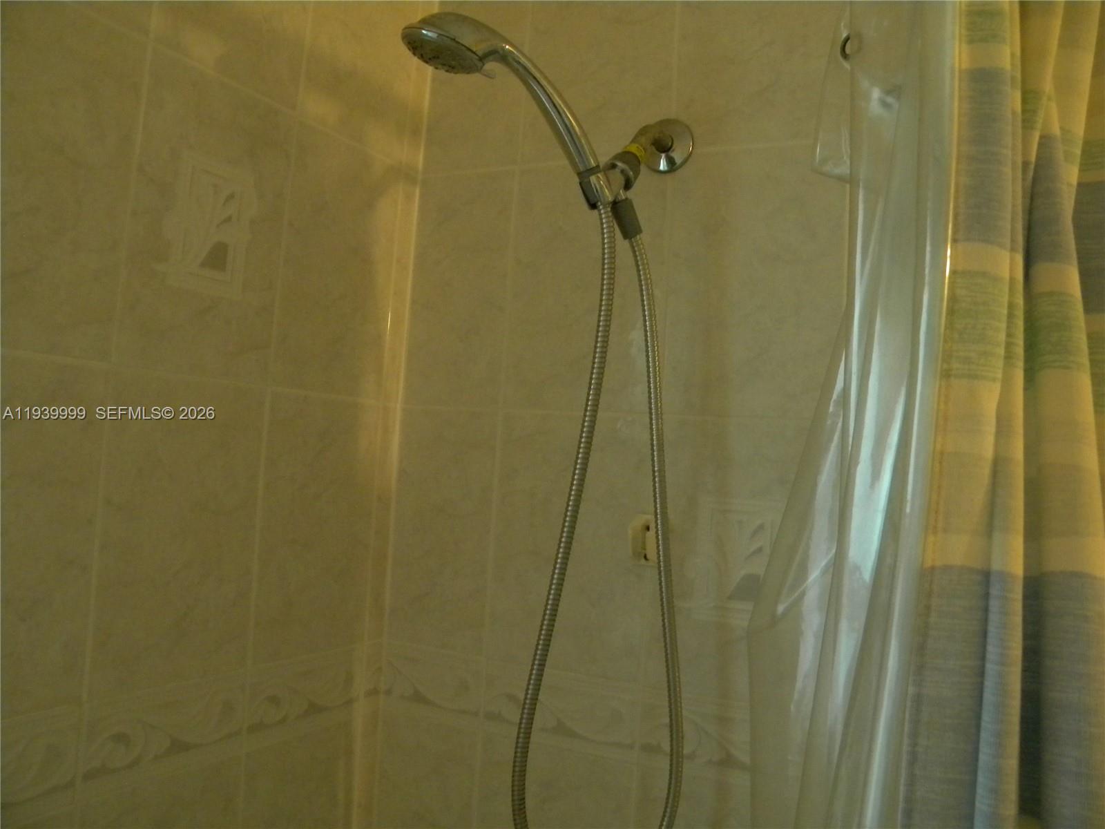 LAUDERDALE NORTH PARK SEC - Residential