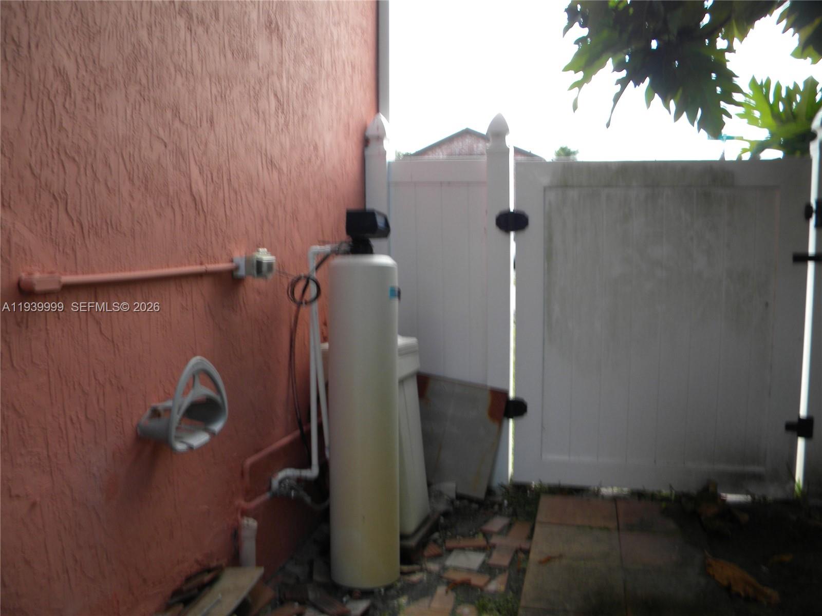 LAUDERDALE NORTH PARK SEC - Residential