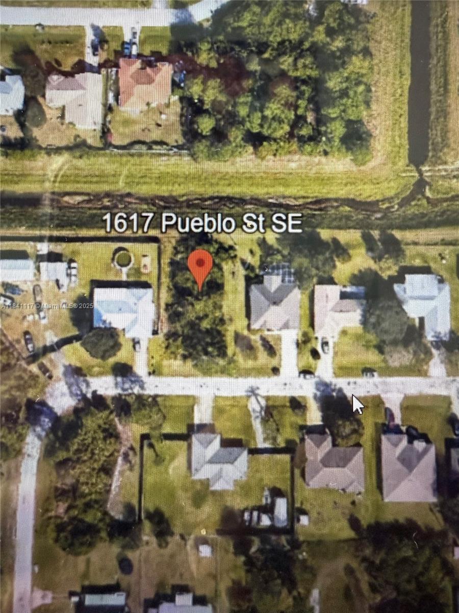 Build your New Home in a nice area of Palm Bay only 45 Minutes from Beautiful Beaches on the Atlantic Ocean and 20 Minutes from the Indian River. (Intercoastal Waterway) Less than 2 hours from Disney World, Sea World, Universal Studios and 45 Minutes from Kennedy Space Center.