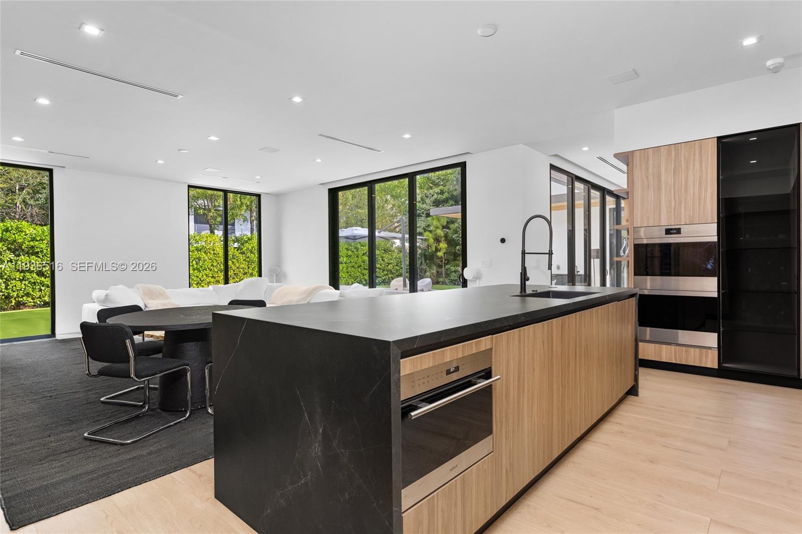 DAVIS OAKS - Residential