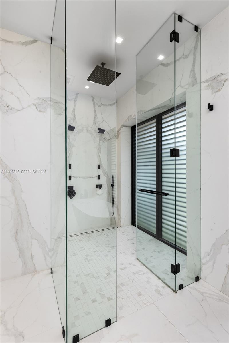 DAVIS OAKS - Residential