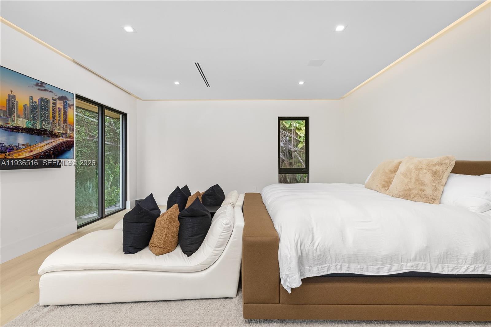 DAVIS OAKS - Residential