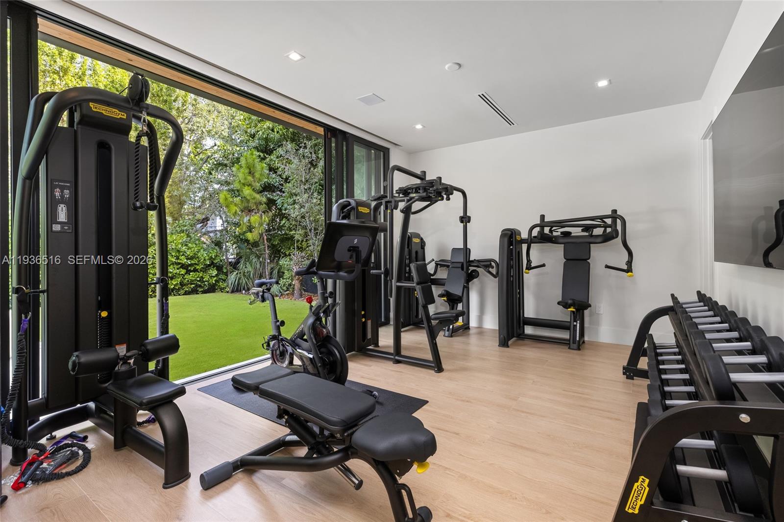 DAVIS OAKS - Residential