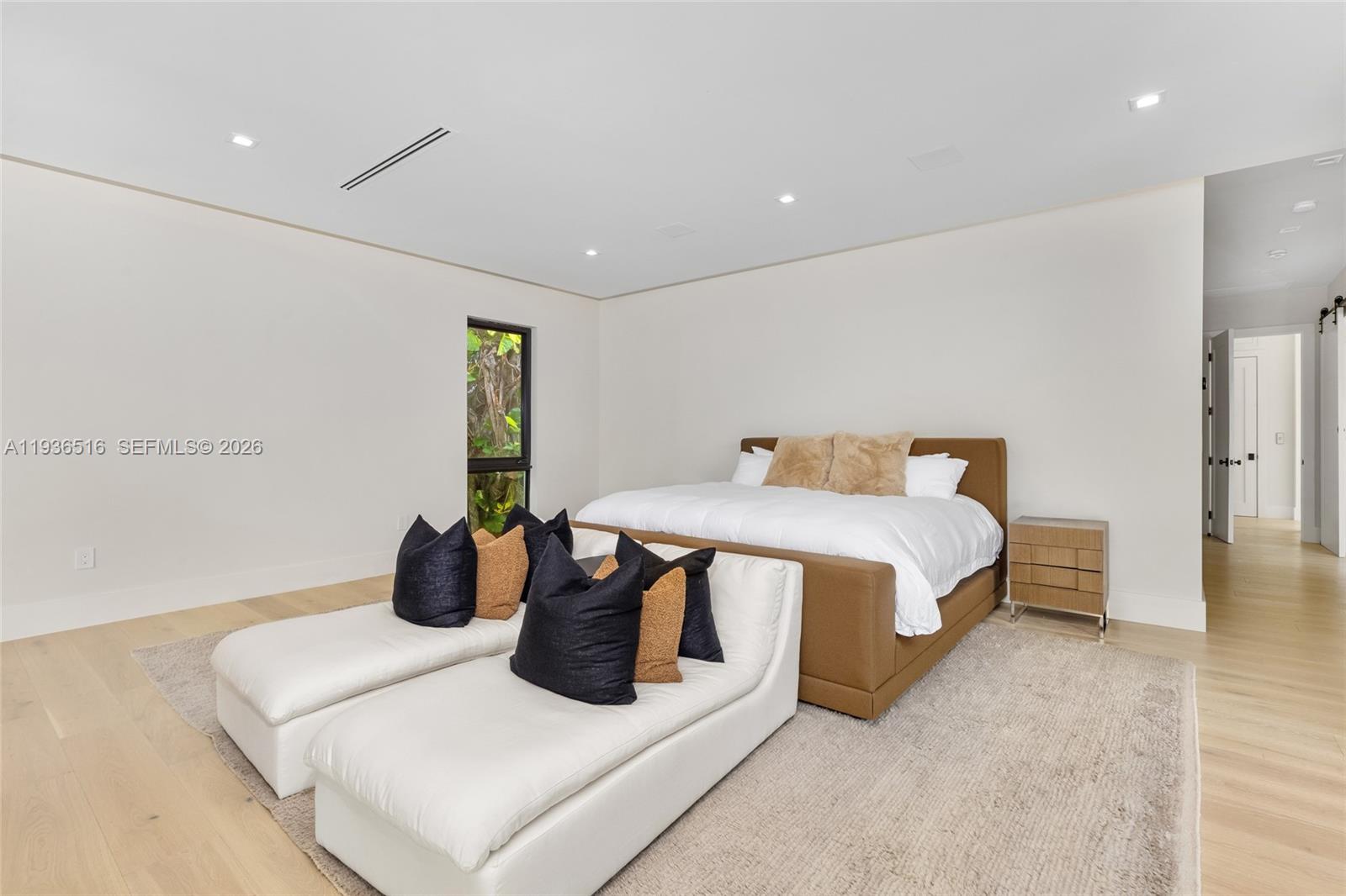 DAVIS OAKS - Residential