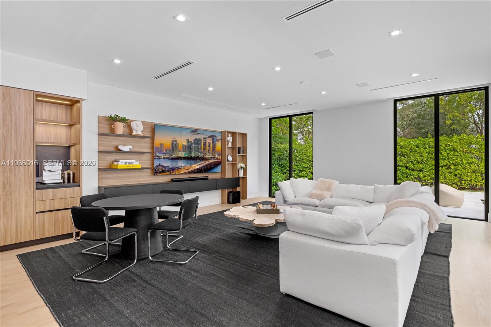 DAVIS OAKS - Residential