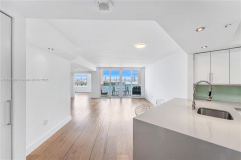 1900 Sunset Harbour Dr 1814 Miami Beach FL 33139