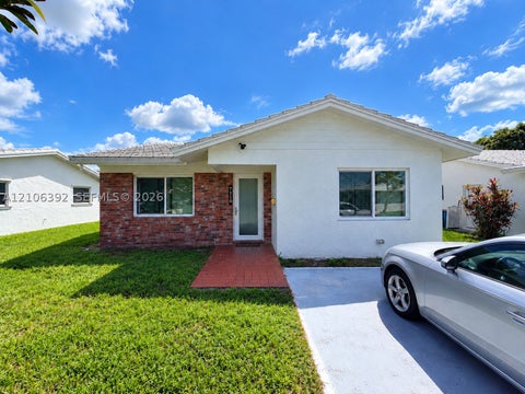 Photo of 7110 NW 66th Ter, Tamarac, FL 33321 (MLS # A12106392)