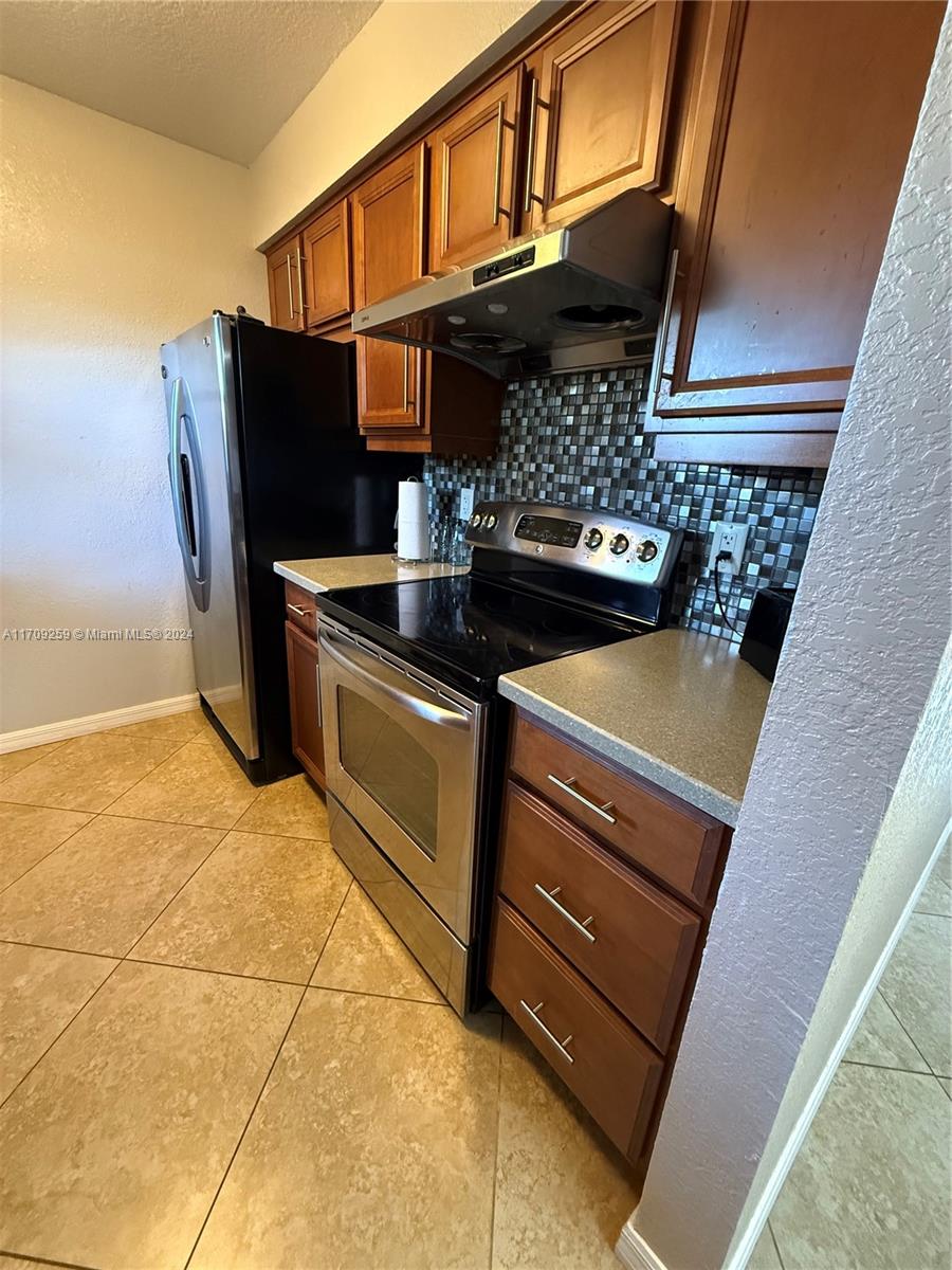 CANALAKE REPLAT - Residential Lease
