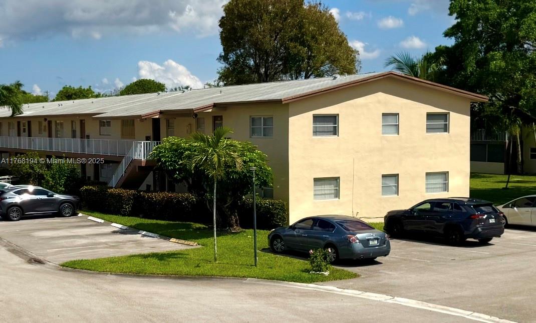 Property for Sale at 7300 Nw 4th Pl 205, Margate, Broward County, Florida - Bedrooms: 1 
Bathrooms: 2  - $99,000