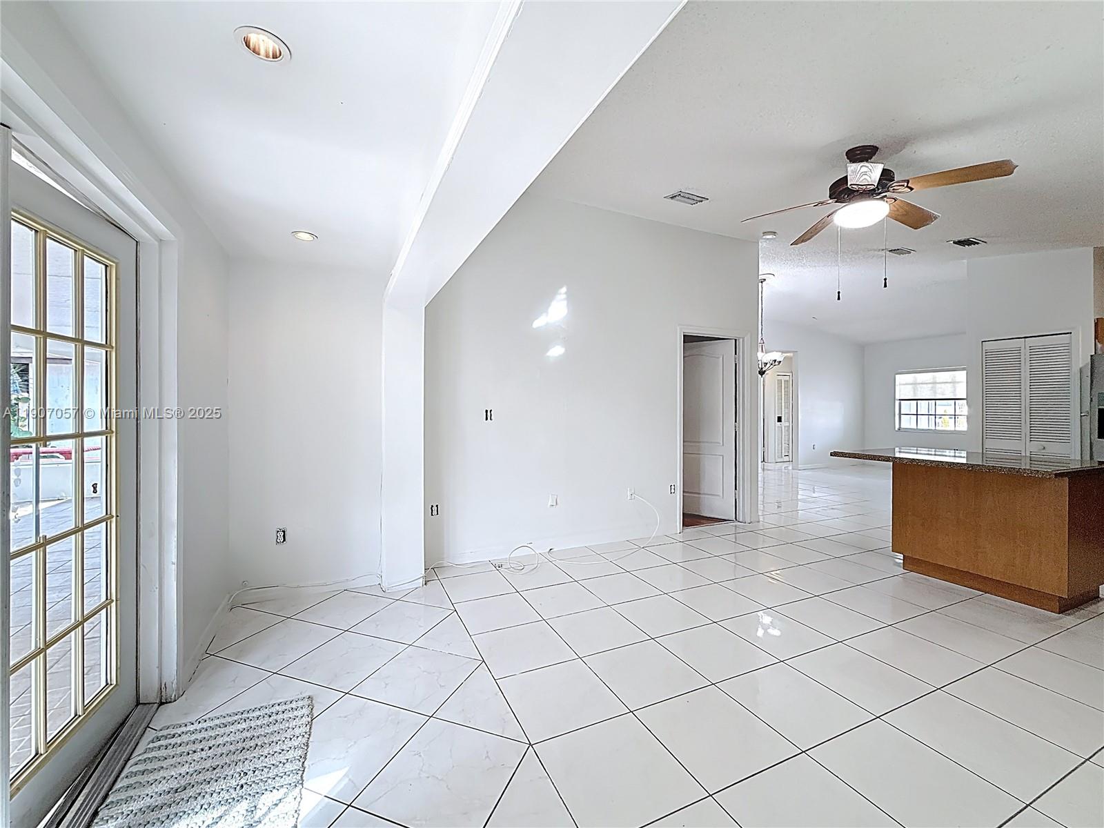 P A AT CORAL REEF - Residential