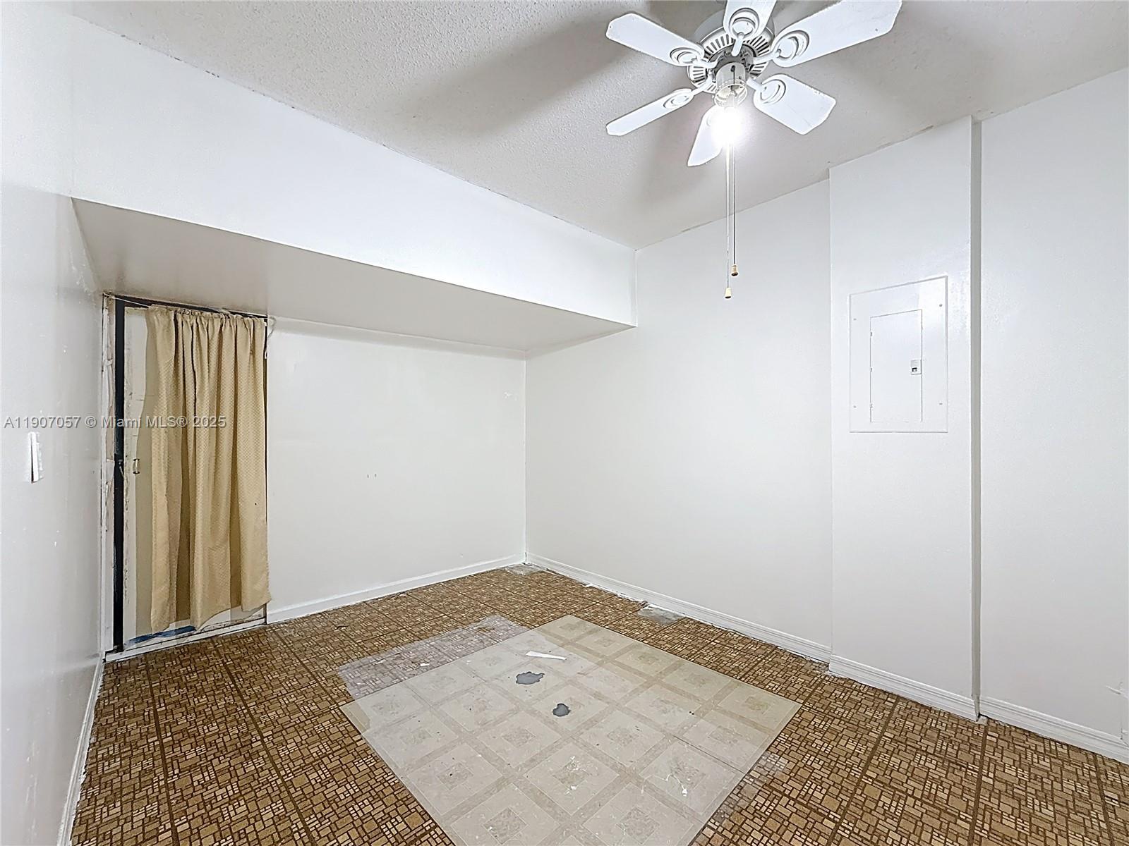 P A AT CORAL REEF - Residential