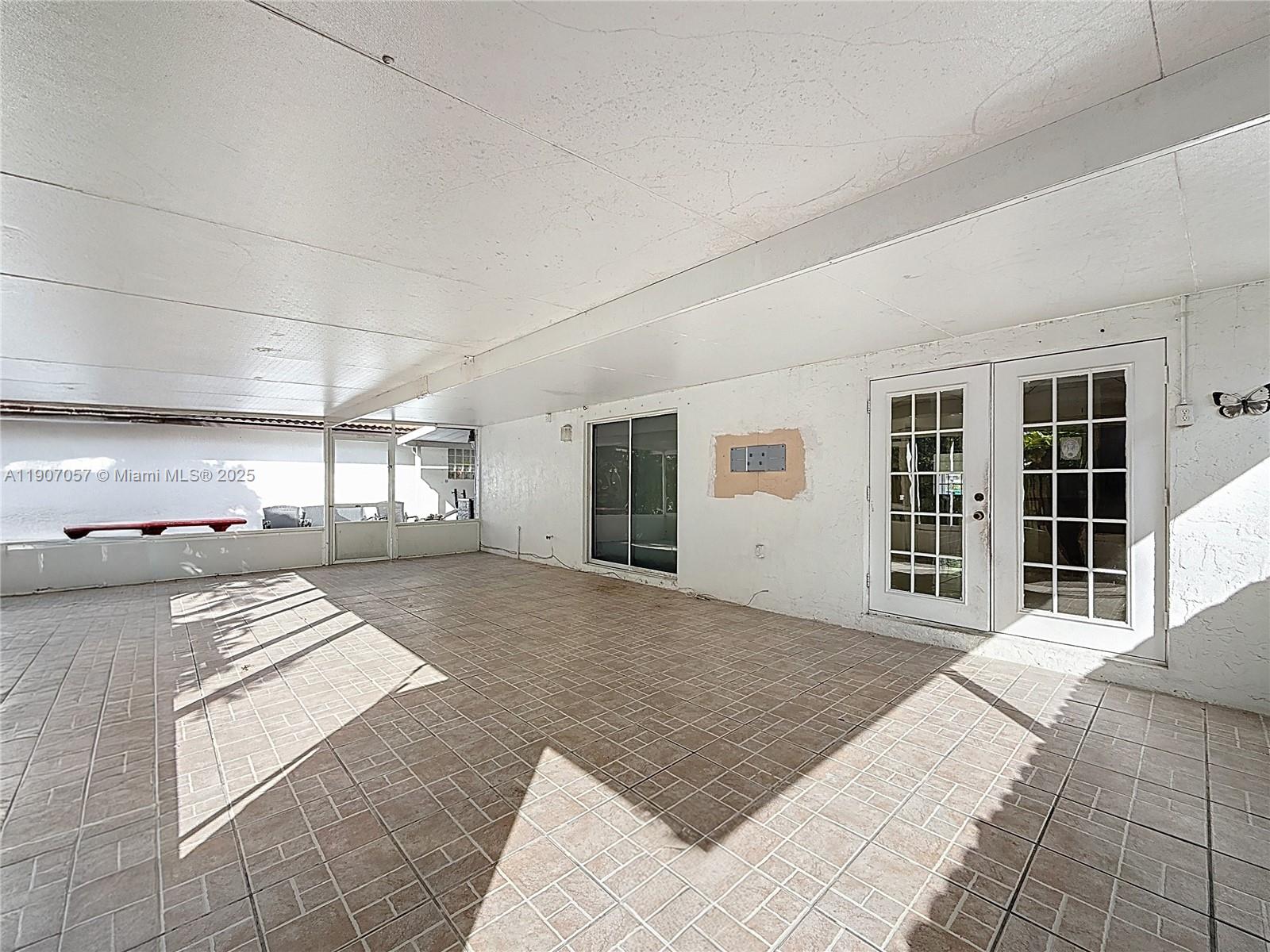 P A AT CORAL REEF - Residential