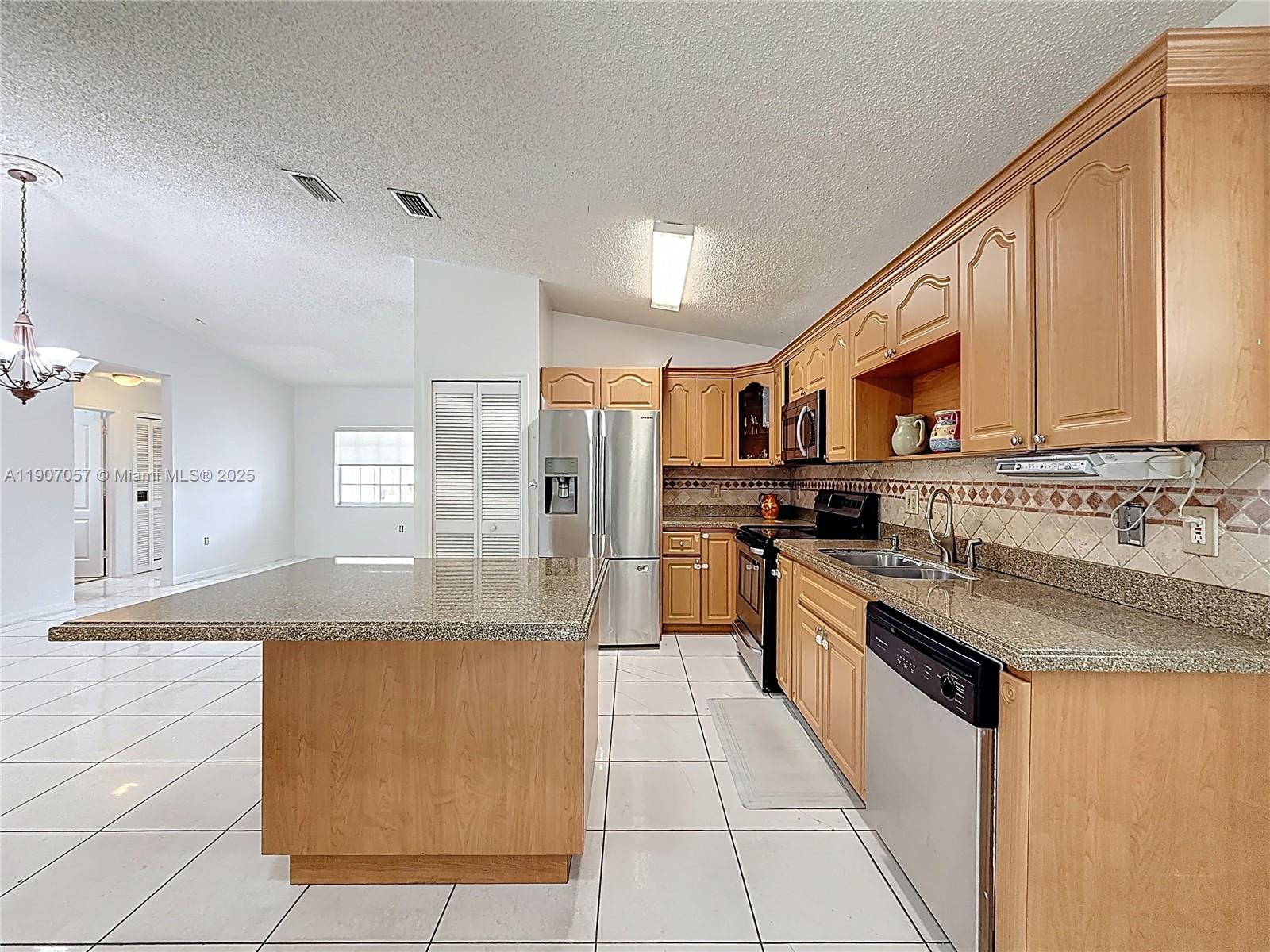 P A AT CORAL REEF - Residential