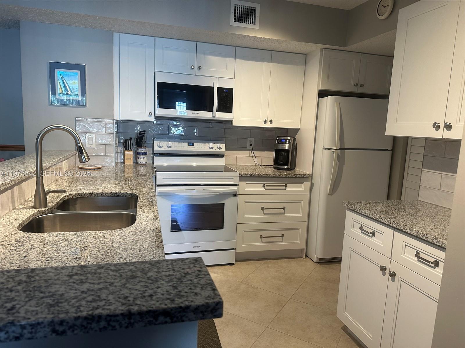 LIGHTHOUSE COVE AT TEQUES - Residential Lease