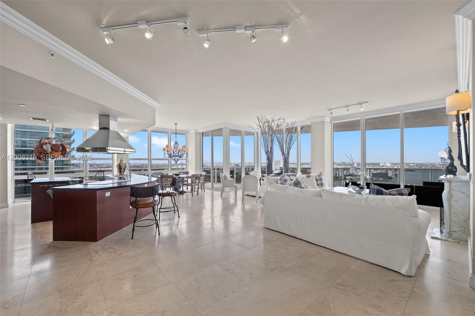 BELLINI CONDO - Residential