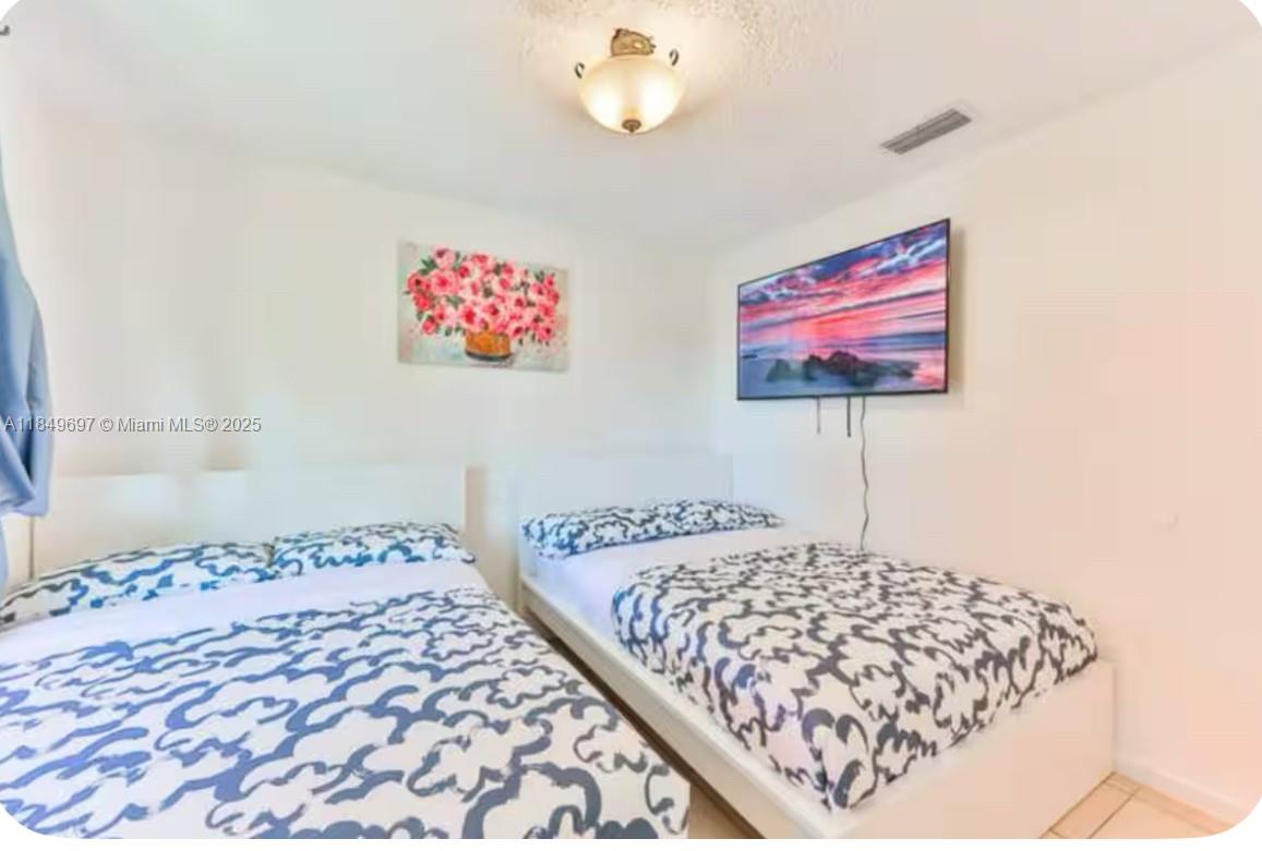 RIVERLAND VILLAGE PARK - Residential Lease