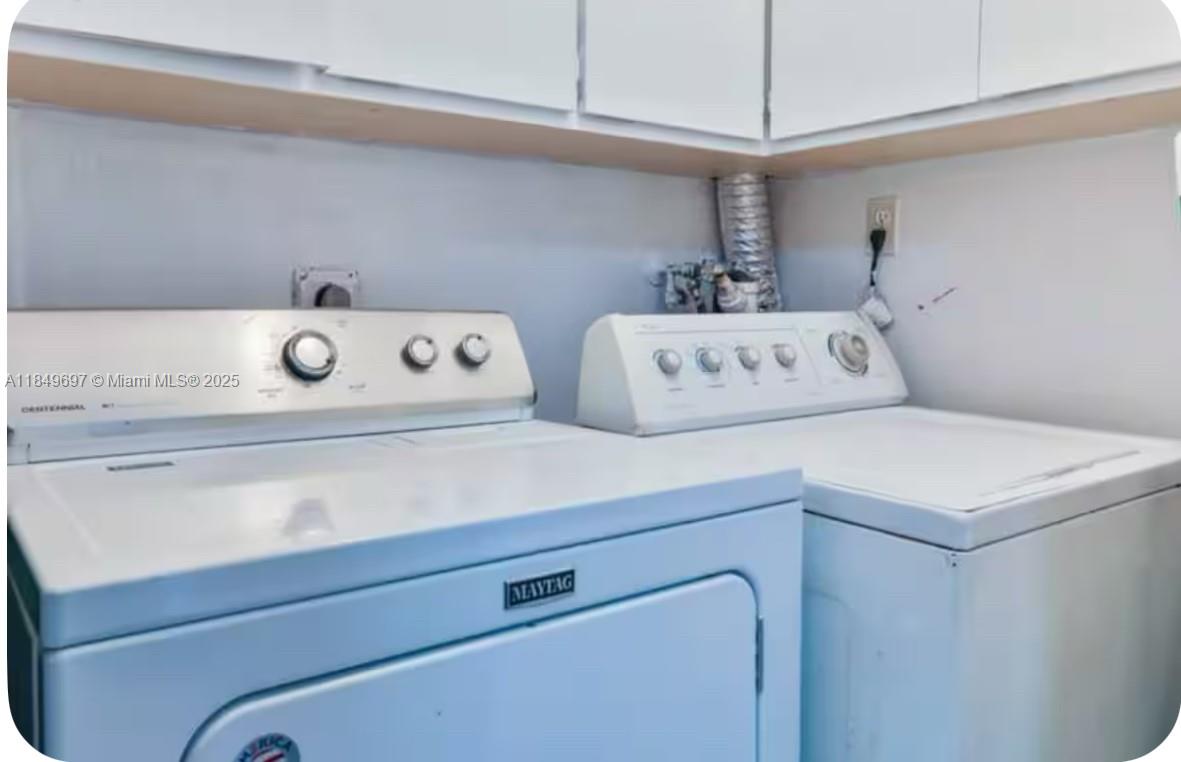 RIVERLAND VILLAGE PARK - Residential Lease