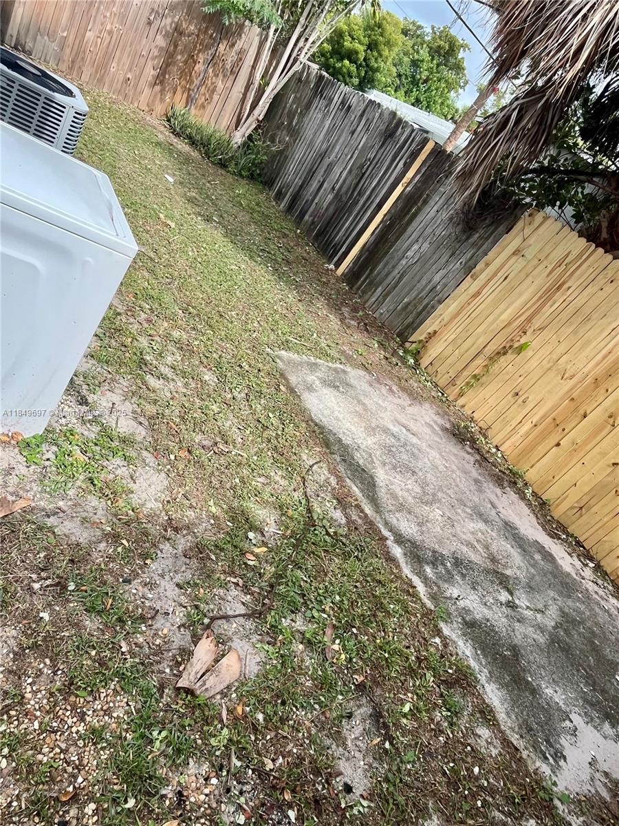 RIVERLAND VILLAGE PARK - Residential Lease