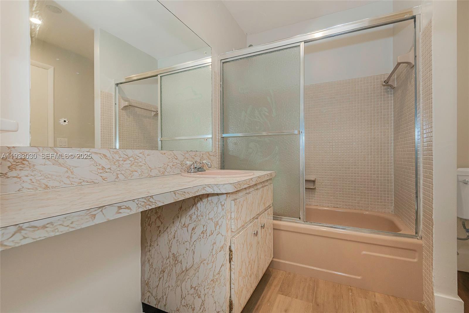 FOUNTAINVIEW CONDO NO 5 - Residential Lease