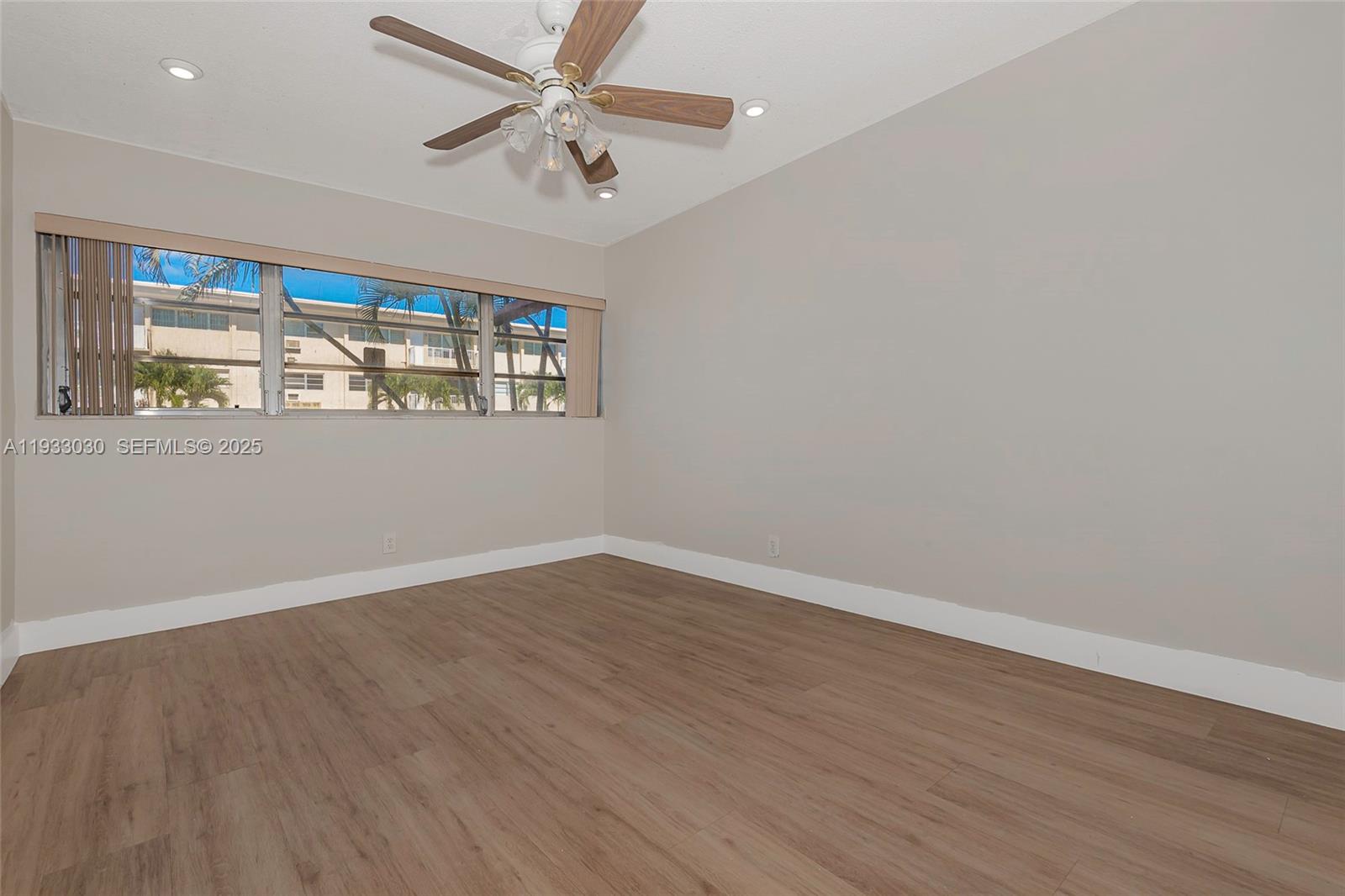 FOUNTAINVIEW CONDO NO 5 - Residential Lease