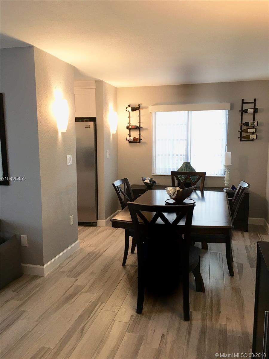 KENDALL LKS EAST PATIO CO - Residential Lease