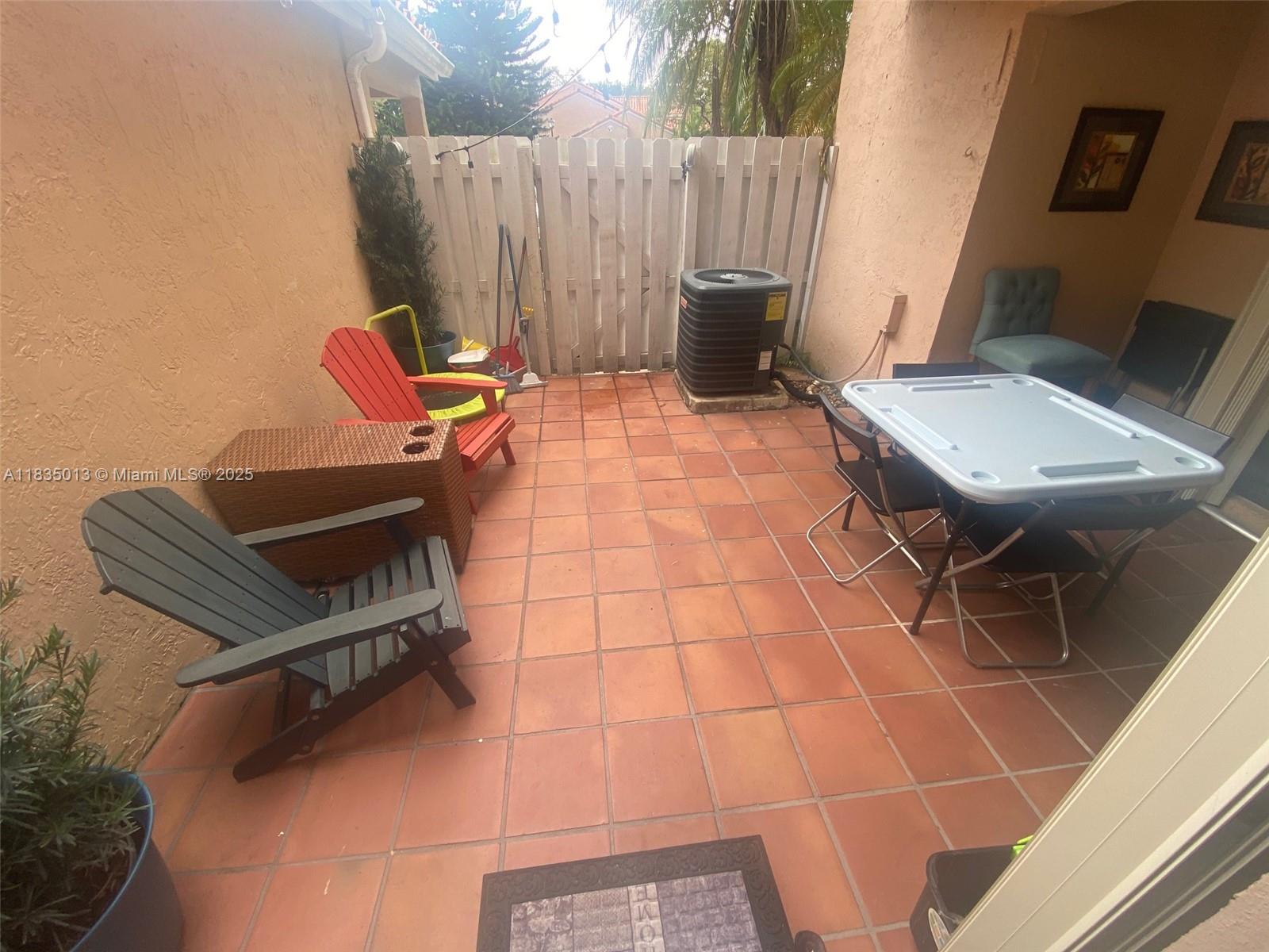 11800 SW 80th St 114