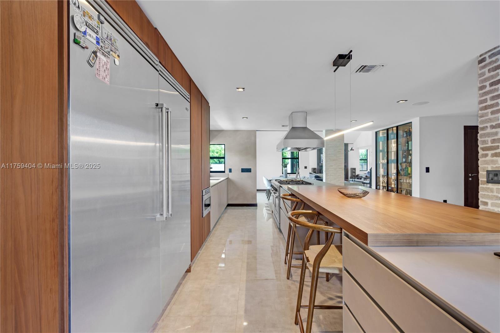 DORAL ESTATES - Residential