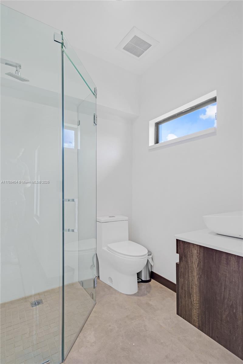 DORAL ESTATES - Residential