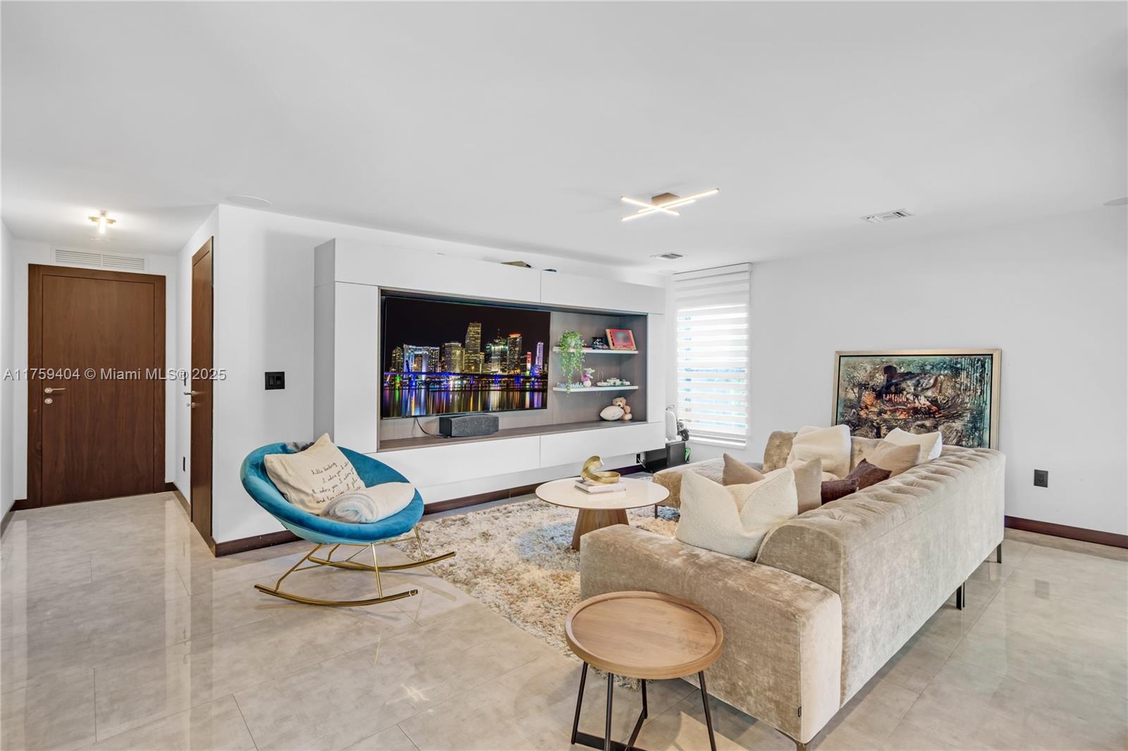 DORAL ESTATES - Residential