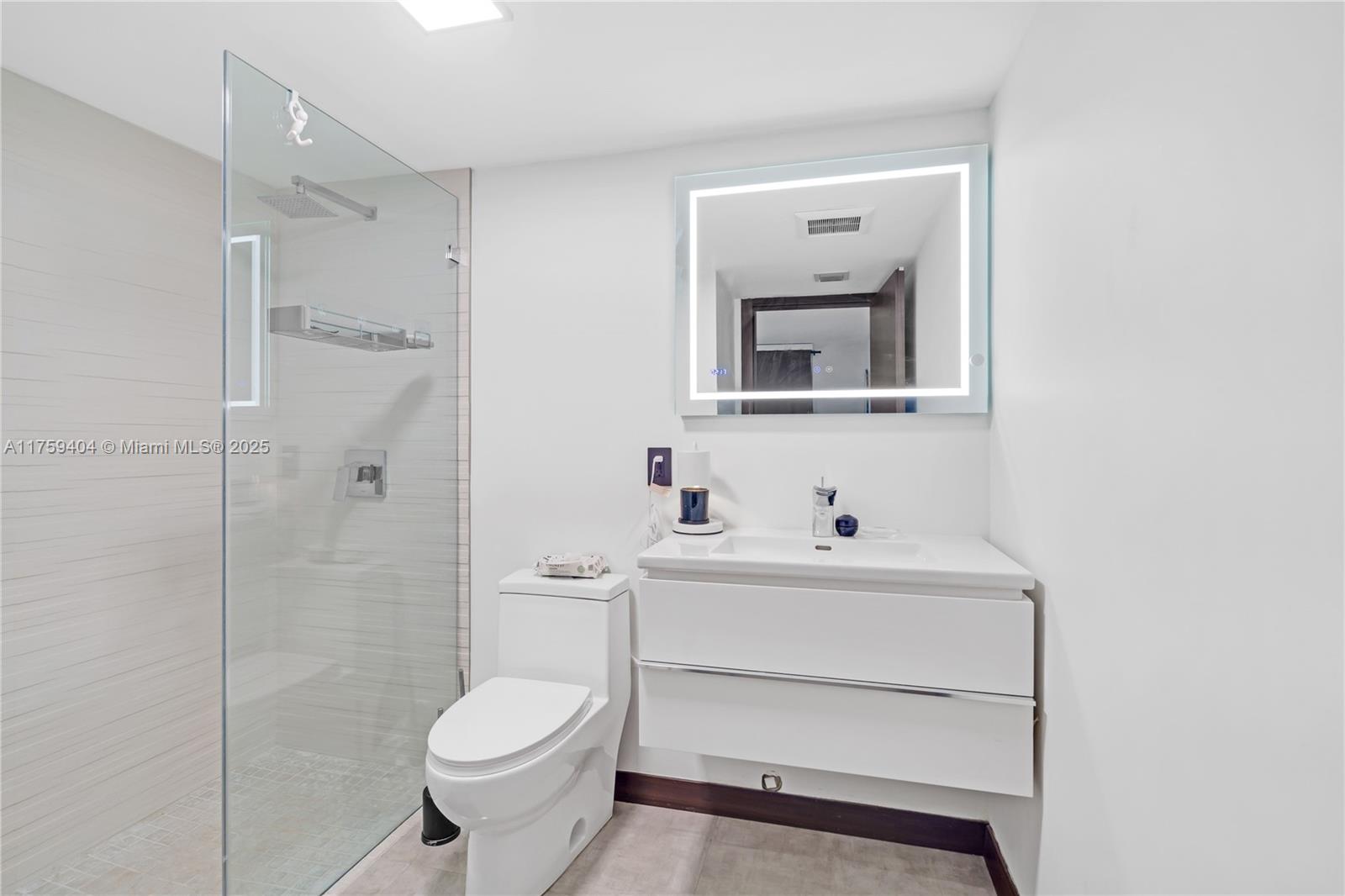 DORAL ESTATES - Residential