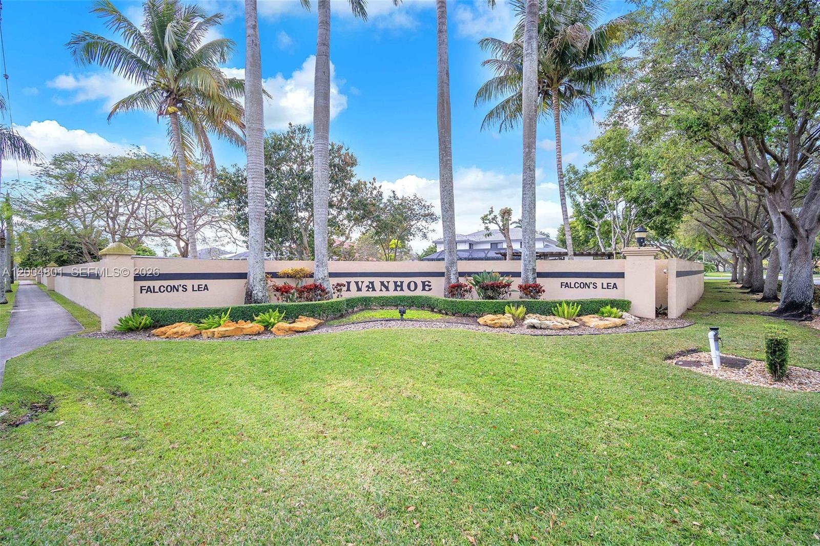 FALCONS LEA - Residential