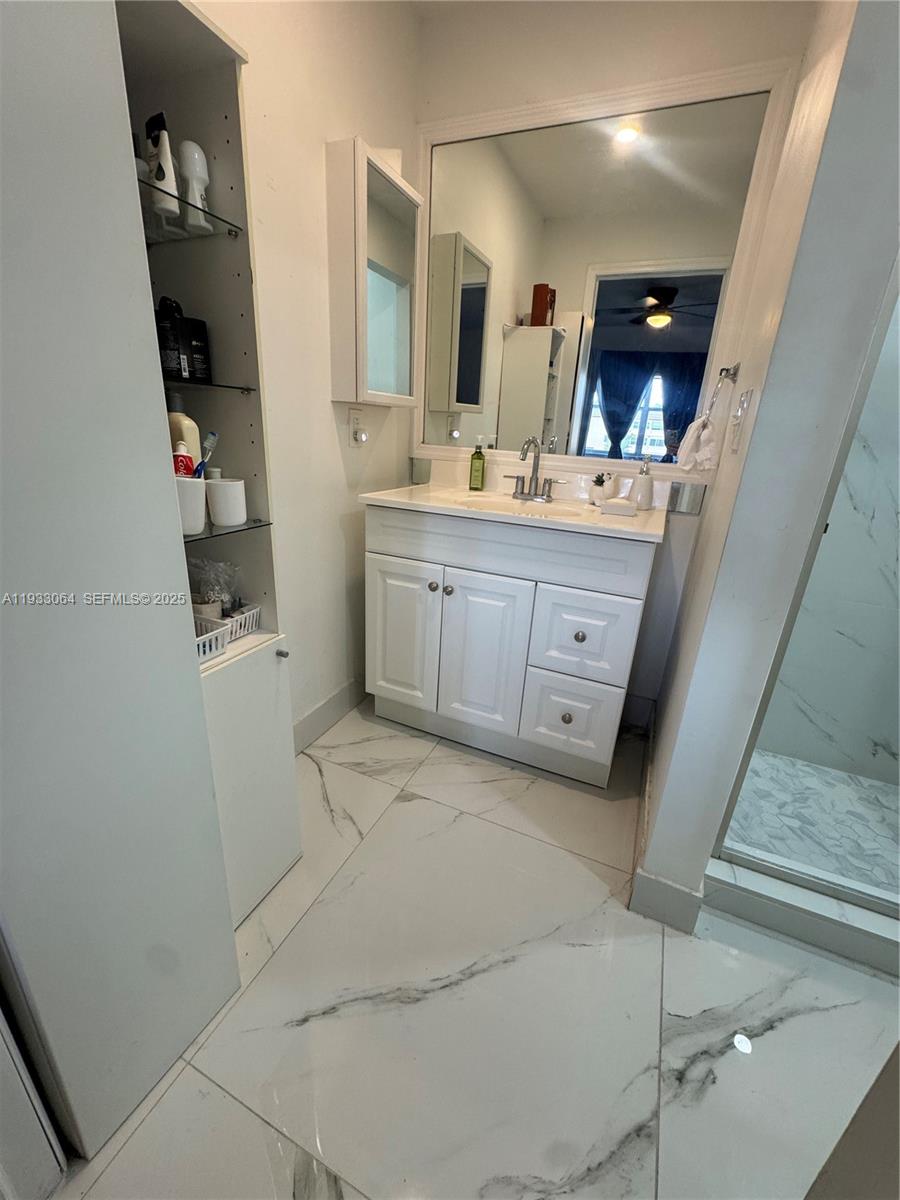 SUNRISE LAKES 100 CONDO - Residential