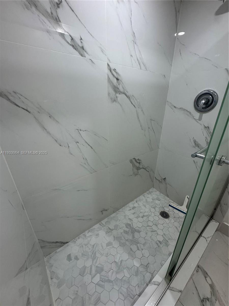 SUNRISE LAKES 100 CONDO - Residential