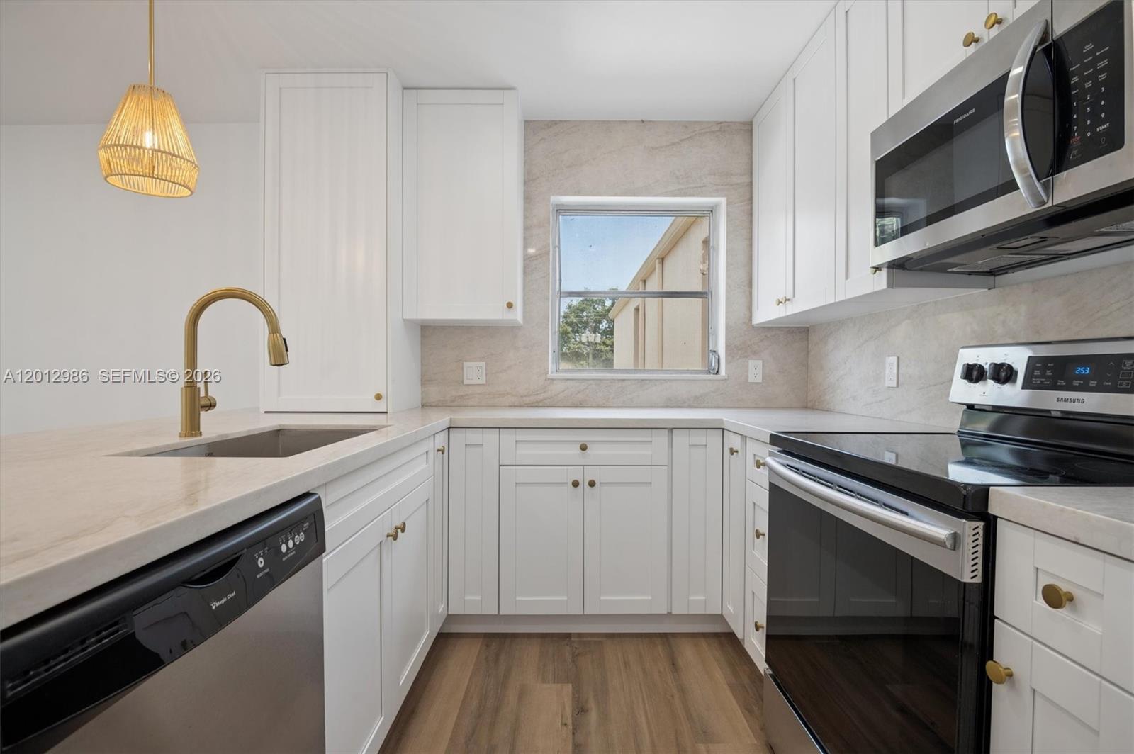 KINGS CREEK SO CONDO - Residential Lease