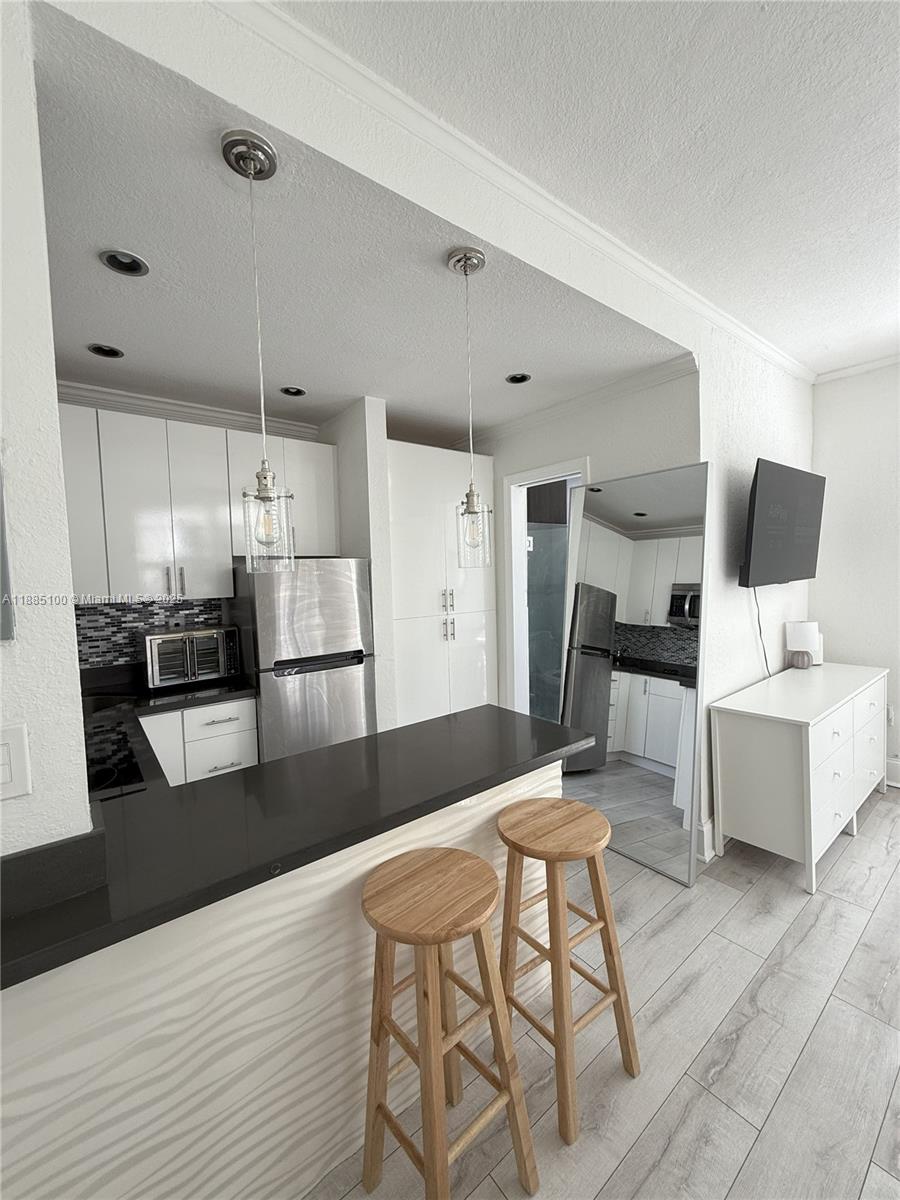 MENORES CONDO - Residential