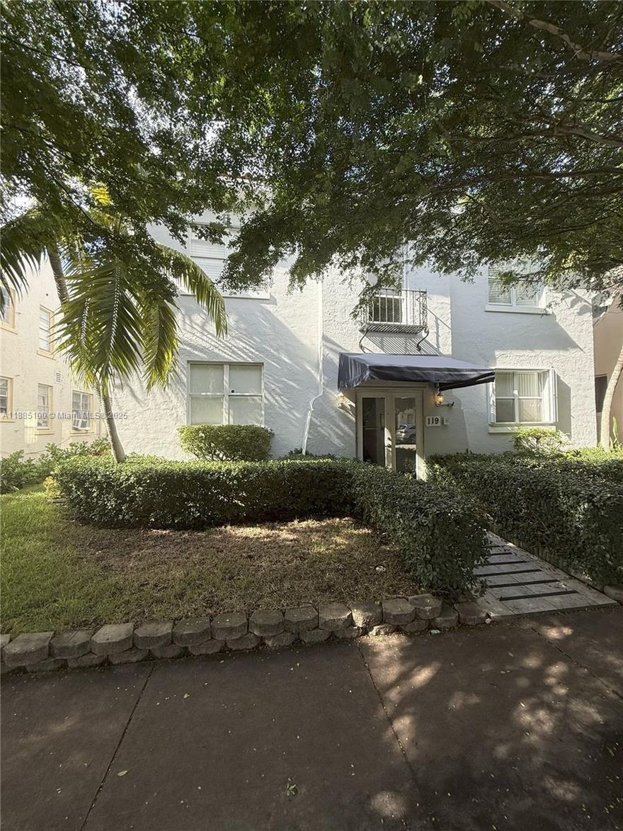 An incredible opportunity to own a turn-key furnished studio in the heart of Coral Gables. Perfect as a primary residence, pied-a-terre, or investment property. Double-size bed, spacious L-shaped sofa that converts into a queen-size bed, modern kitchen with stainless steel appliances & granite counter tops, open layout with plenty of natural light, updated floor and finishes throughout, low maintenance.  Well maintained boutique mid-century style building, quiet and private. Walking distance to Publix, Miracle Mile, Venetian Pool and Phillips Park, Very close to the University of Miami, Coconut Grove and Brickell.  Easy to maintain, in demand location and highly rentable.