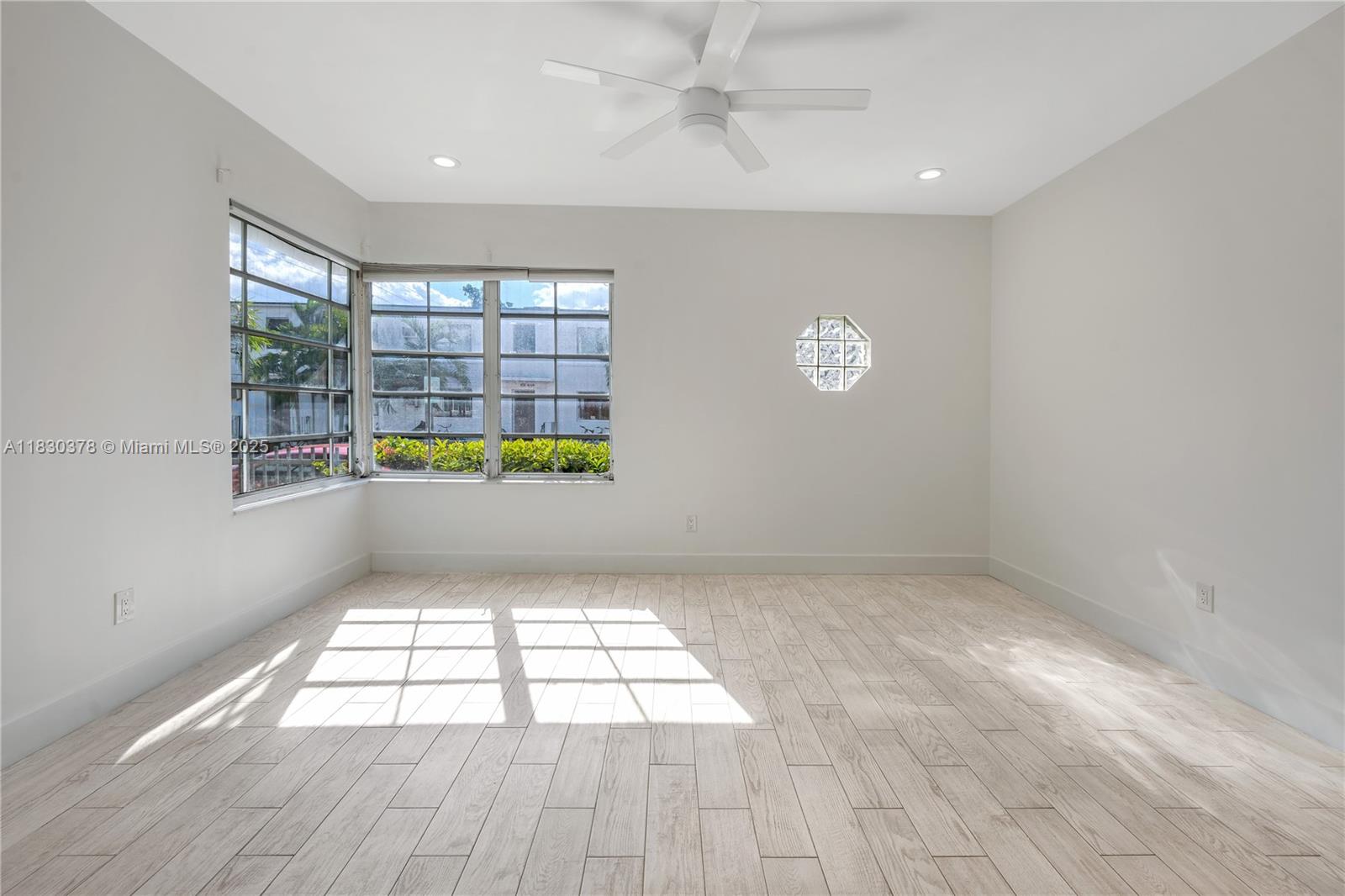 Gorgeous and remodeled 1bed/1bath unit located in the heart of South Beach just a few blocks from the beach, grocery stores, banks, bars and a lot more. Unit features new bathroom with walk-in shower and glass enclosure, new kitchen, stainless steel appliances and washer and dryer. Unit also has spacious rooms with separate dining area and that could potentially be used as another bedroom. New porcelain tile throughout the apartment. A beautiful Deco bldg with only four units and a nice fenced common yard area.
