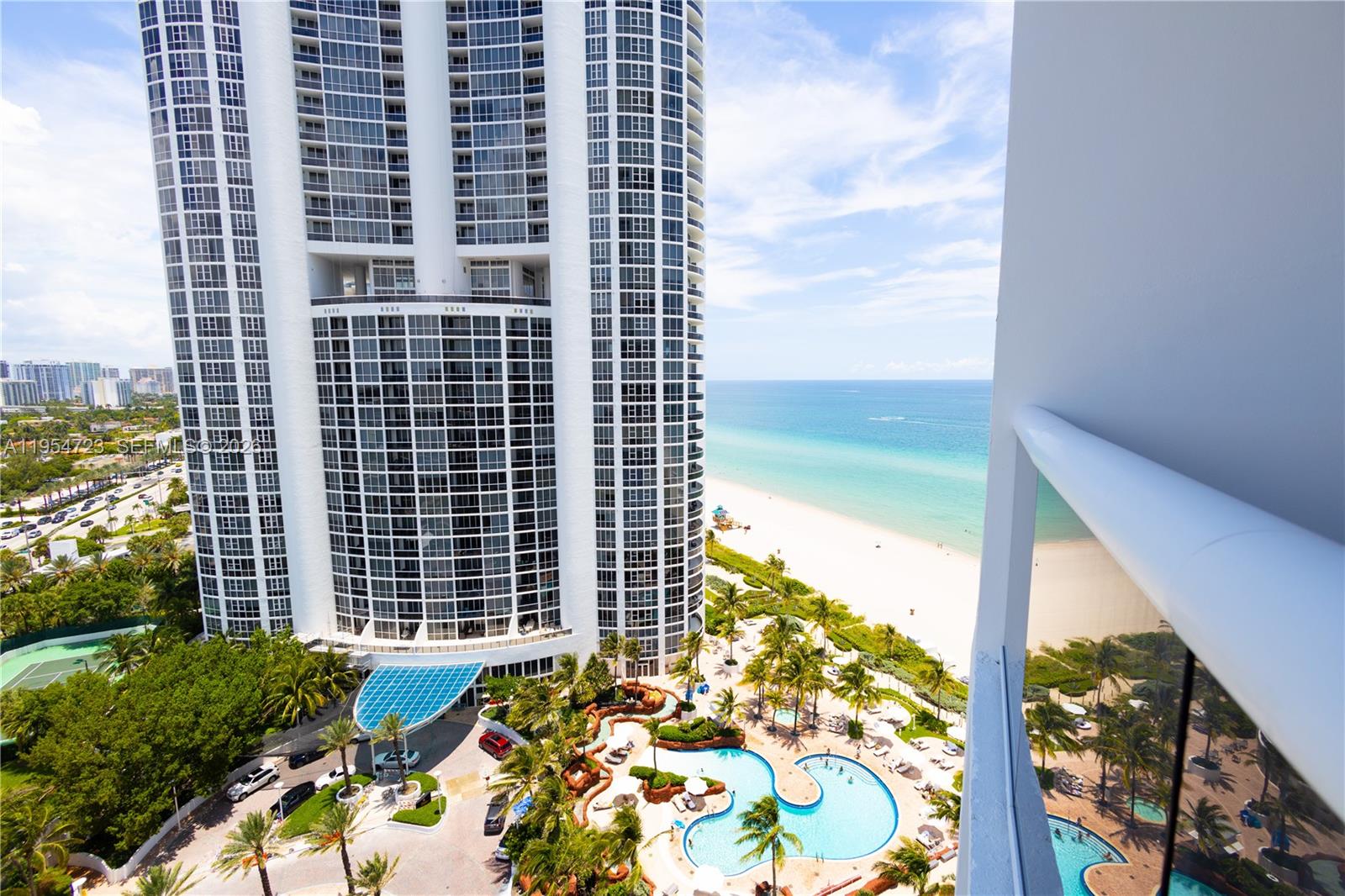 18101 Collins Ave 1703