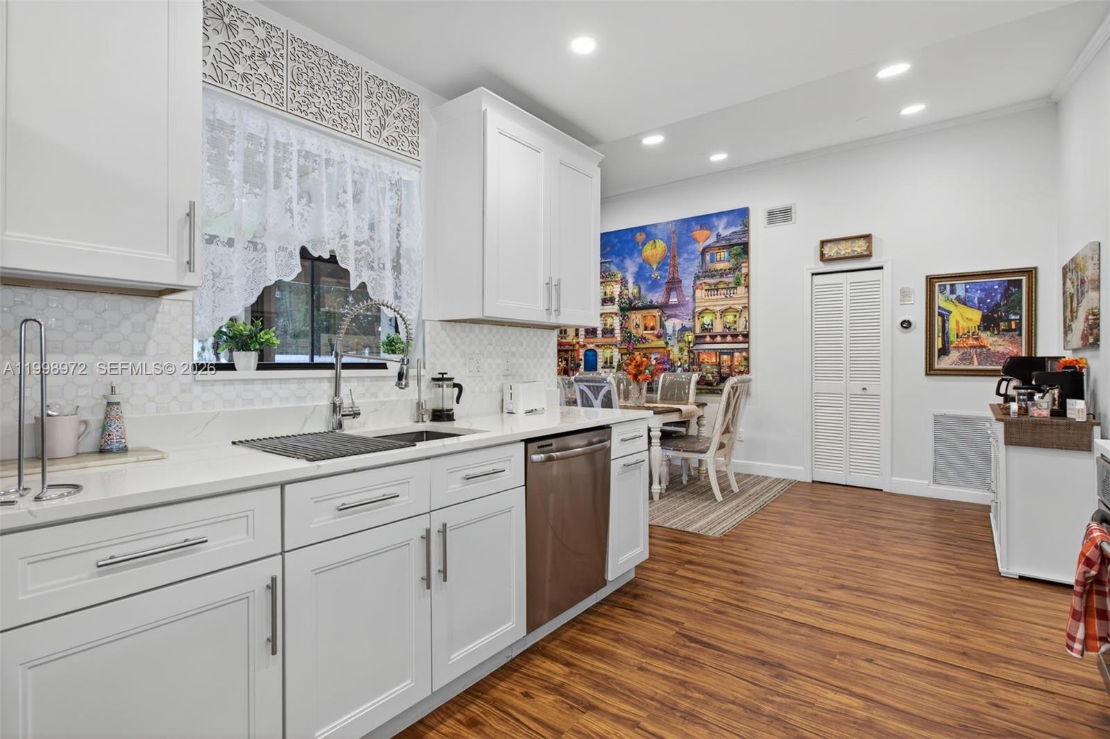 RIVERGLEN EAST - Residential