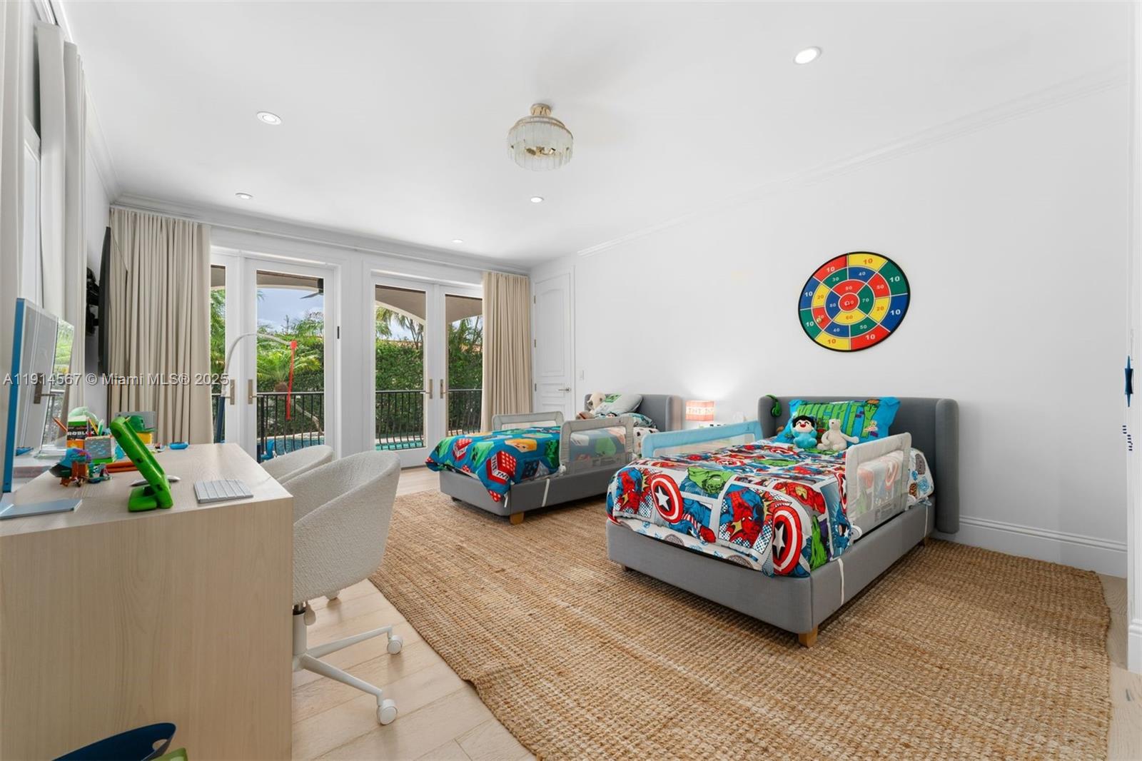 BAY HARBOR ISLAND - Residential