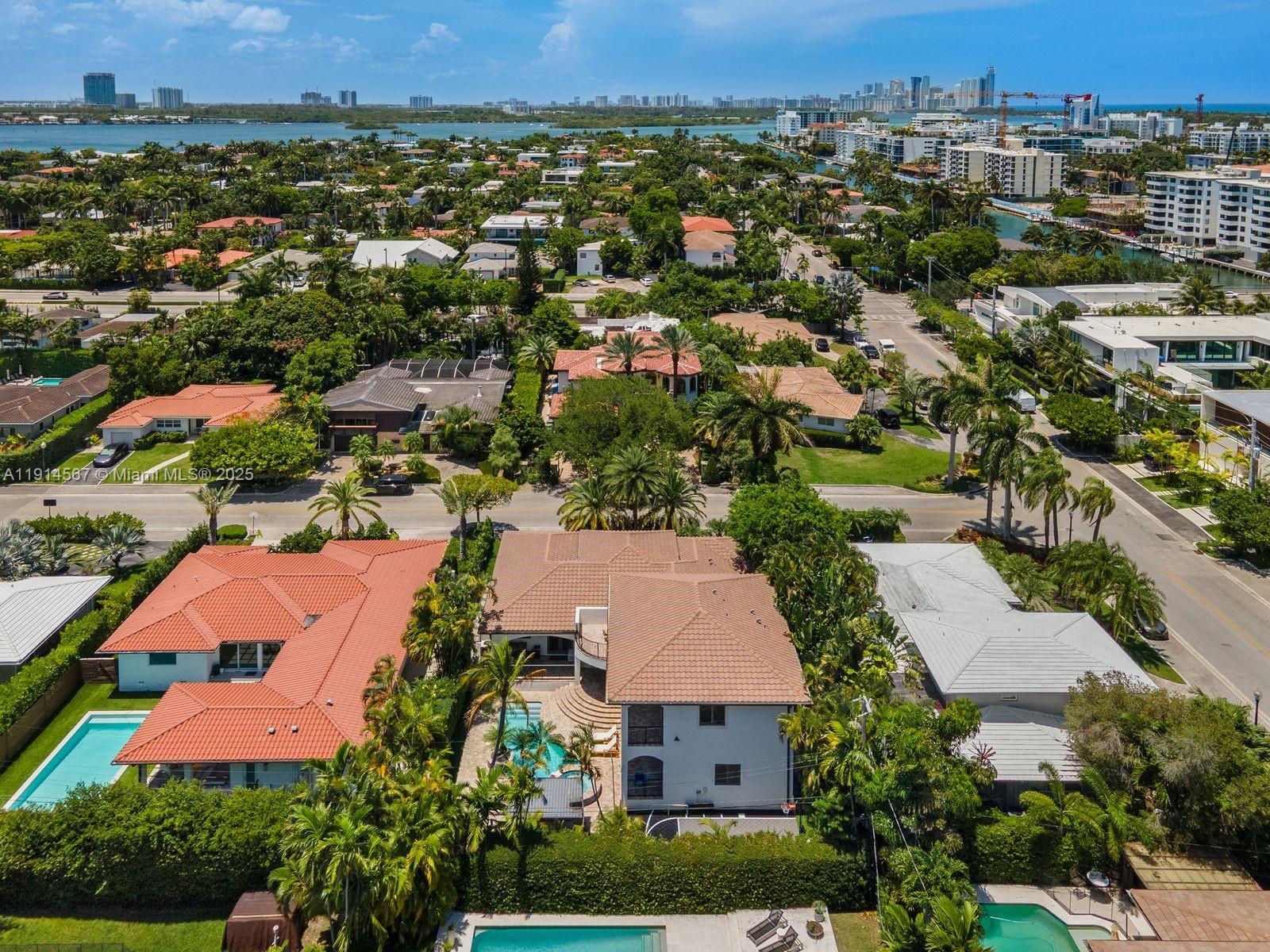 BAY HARBOR ISLAND - Residential