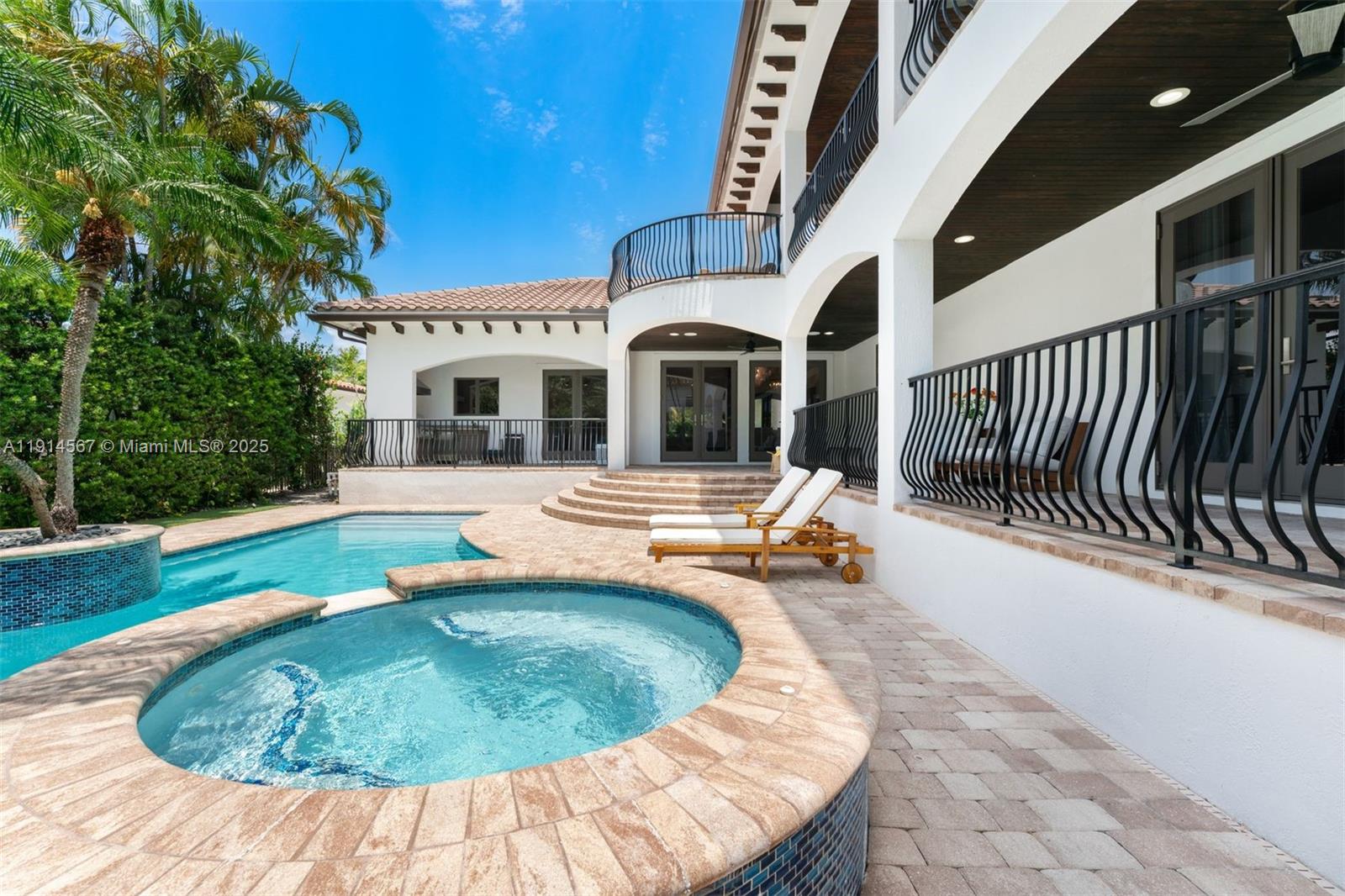 BAY HARBOR ISLAND - Residential