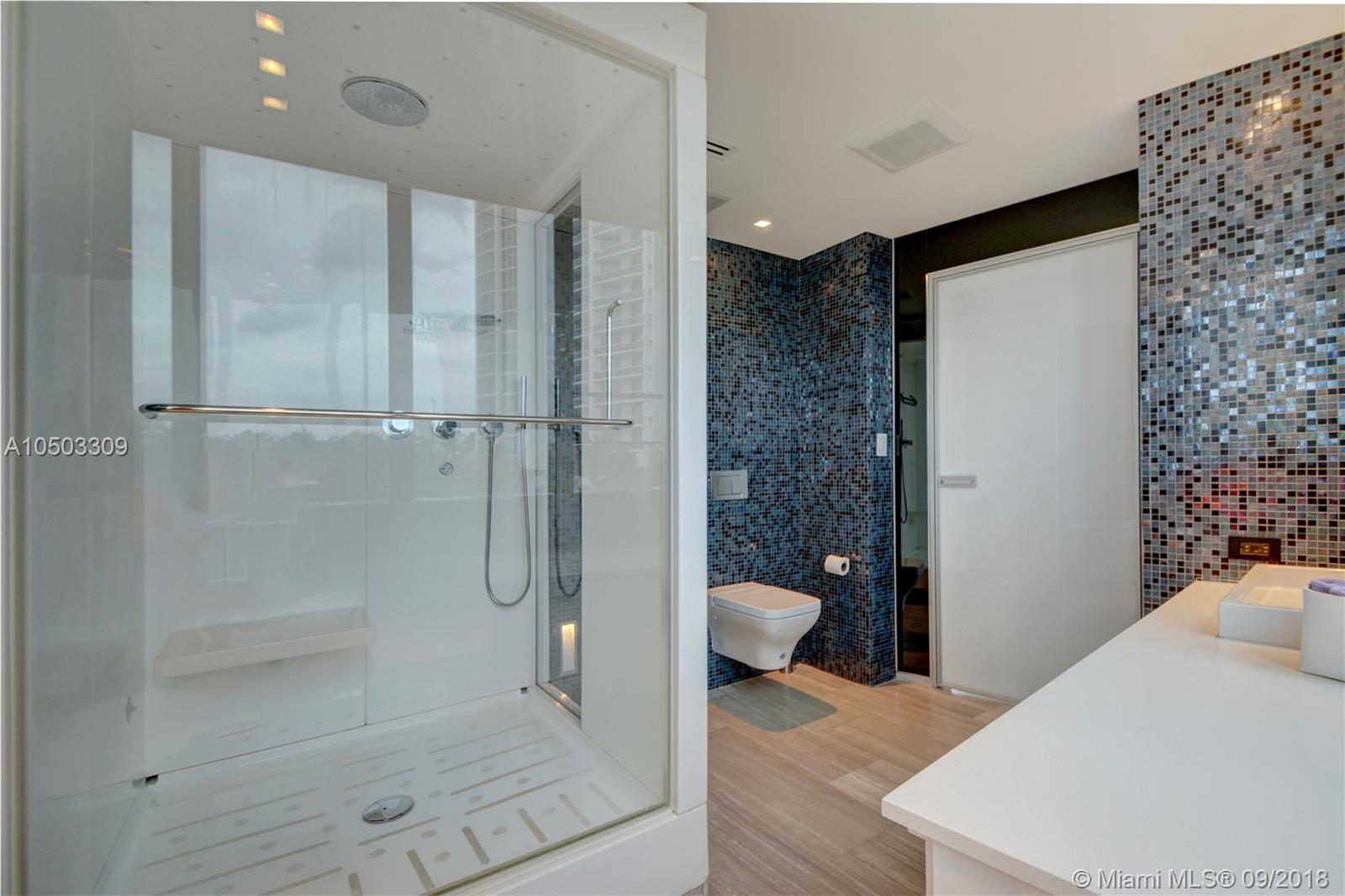TRUMP ROYALE CONDO - Residential