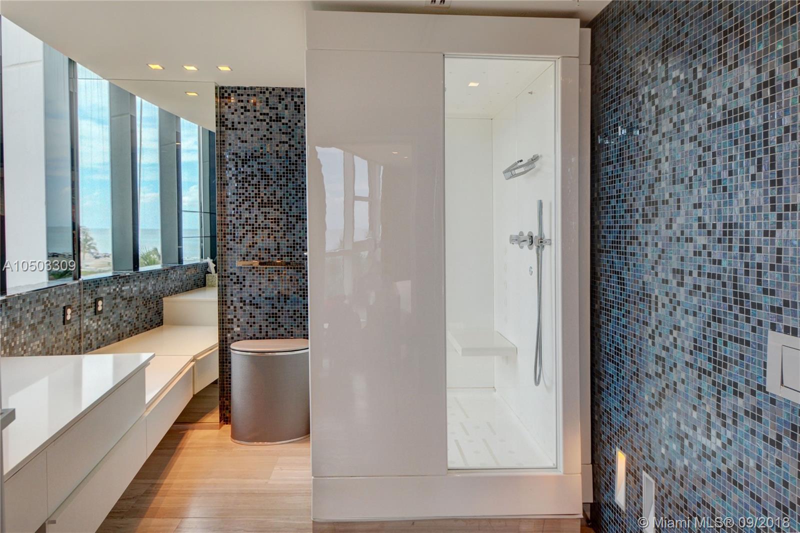 TRUMP ROYALE CONDO - Residential