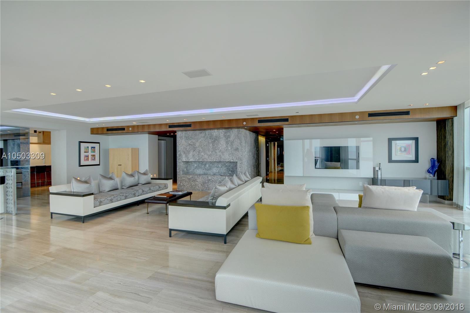 TRUMP ROYALE CONDO - Residential