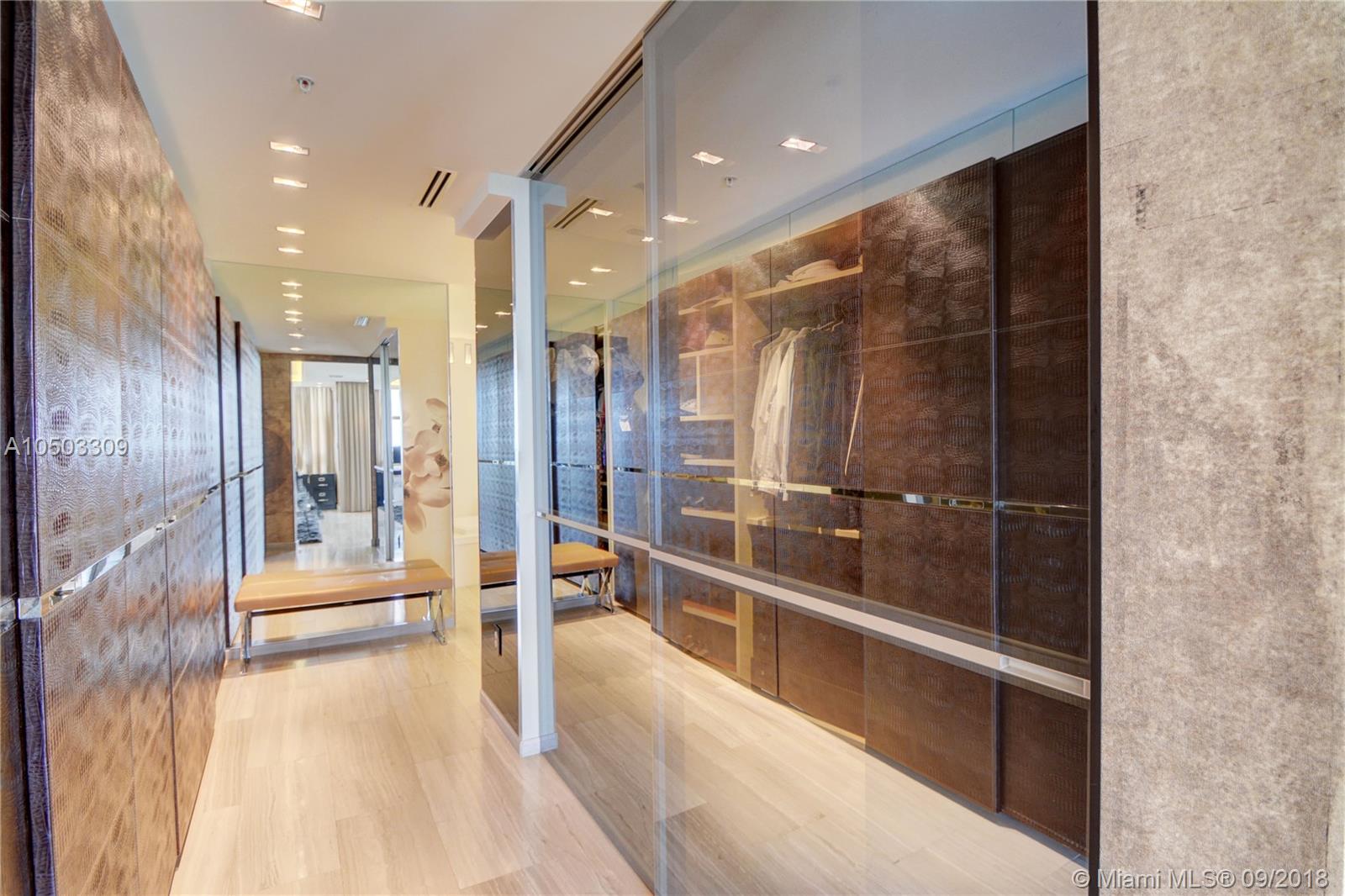 TRUMP ROYALE CONDO - Residential