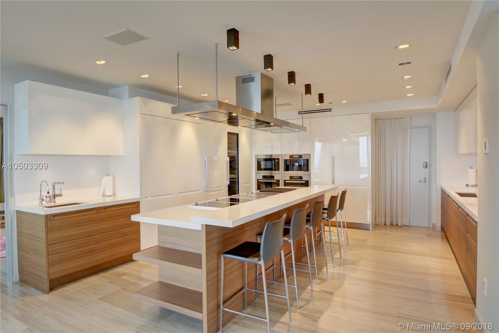 TRUMP ROYALE CONDO - Residential