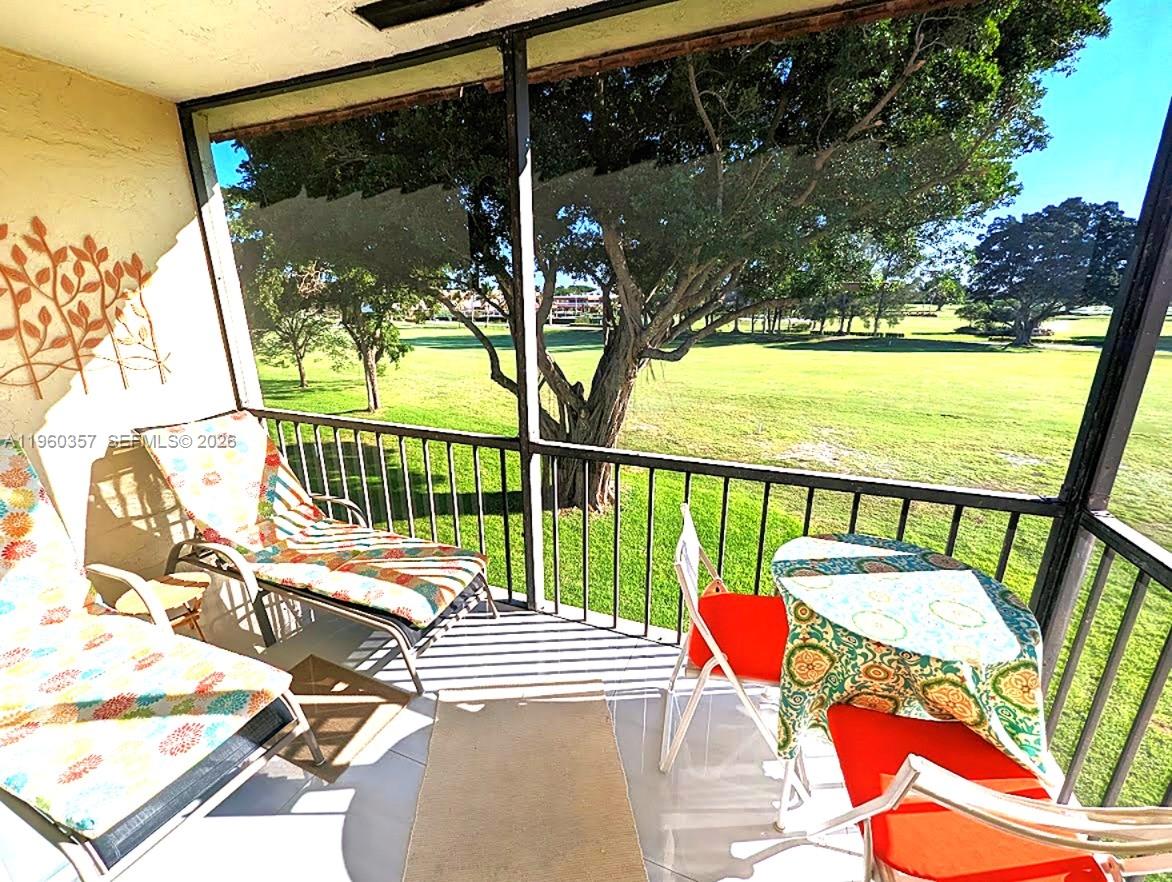 HOLLYBROOK GOLF AND - Residential